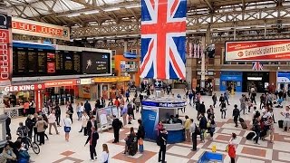 A Walk Through The London Victoria Station London England [upl. by Adila]